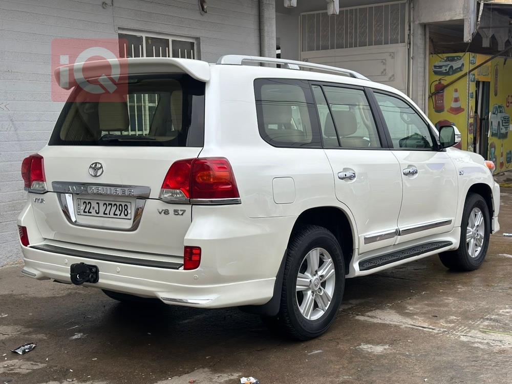 تويوتا لاندكروزر